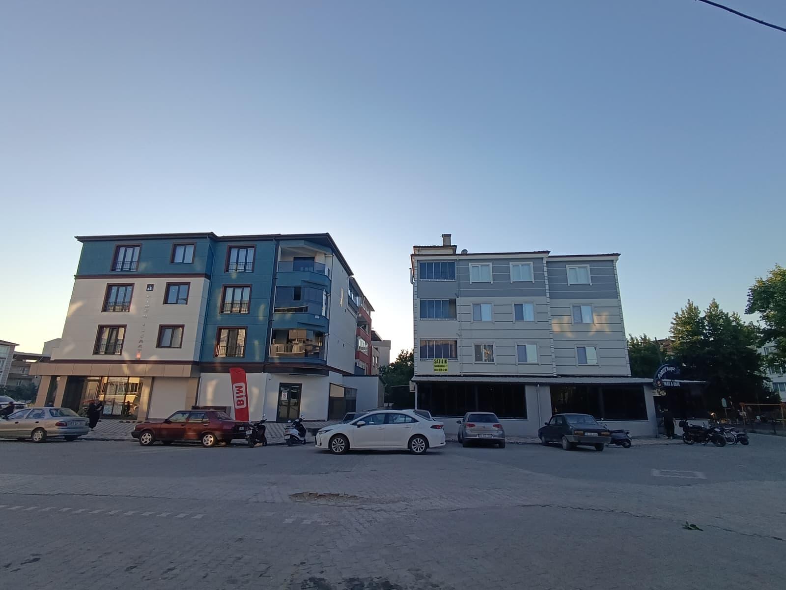 Mustafakemalpaşa Hamidiye Mahallesi Cadde Üzeri Satılık 3+1 Daire – 140 m²